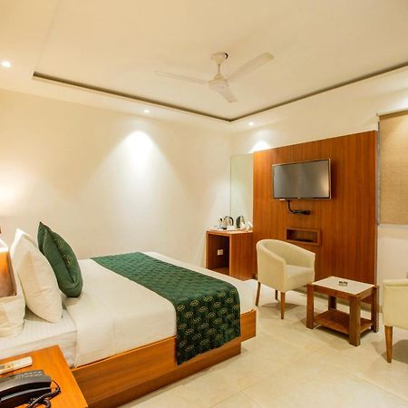ניו דלהי Hotel Arch Suites - Near Aerocity מראה חיצוני תמונה